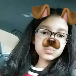 Meet your Posher, Selena